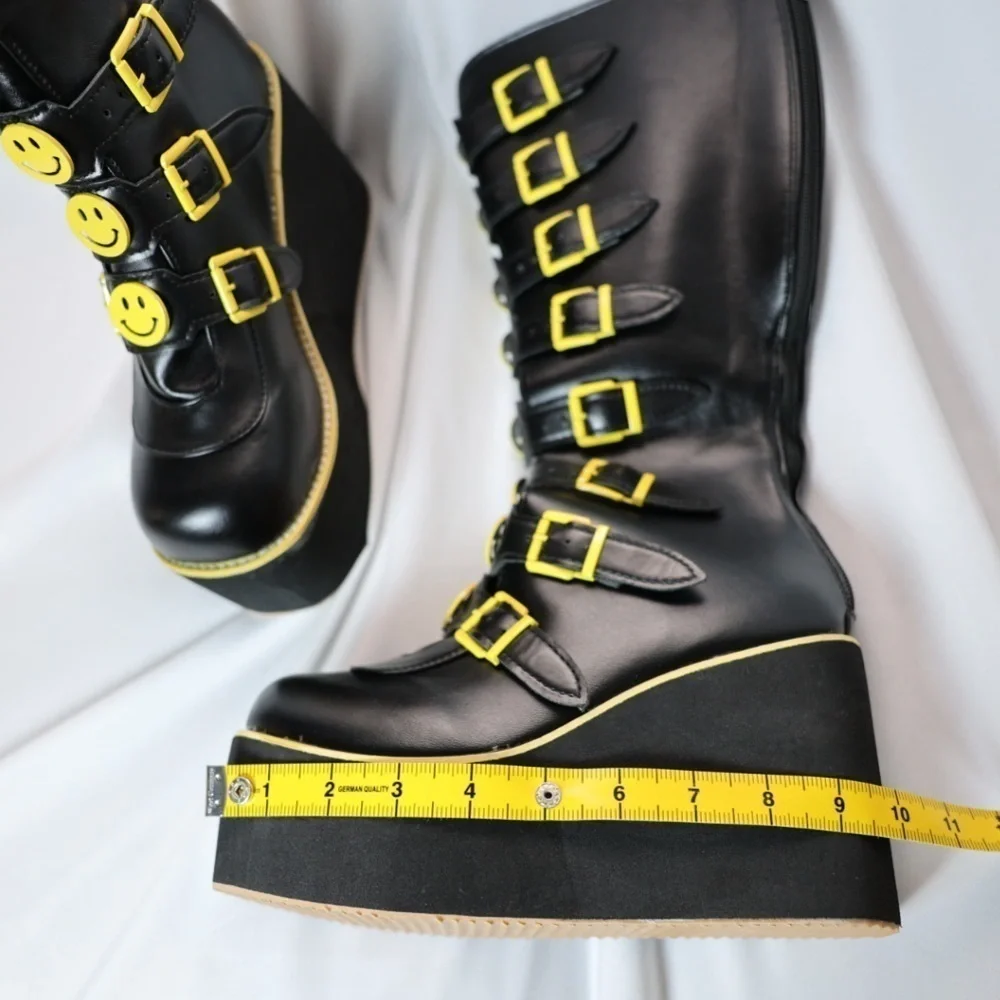 🅽🅴🆆 smiley face platform buckle boots, 90s happy face, EU 39 / US 7-8